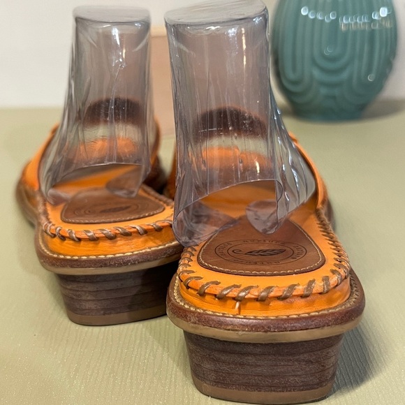 🛍️Orange leather NURTURE slide sandals size 6.5 - Picture 2 of 6